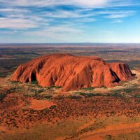 Uluru,_helicopter_view,_cropped Uluru,_helicopter_view,_cropped